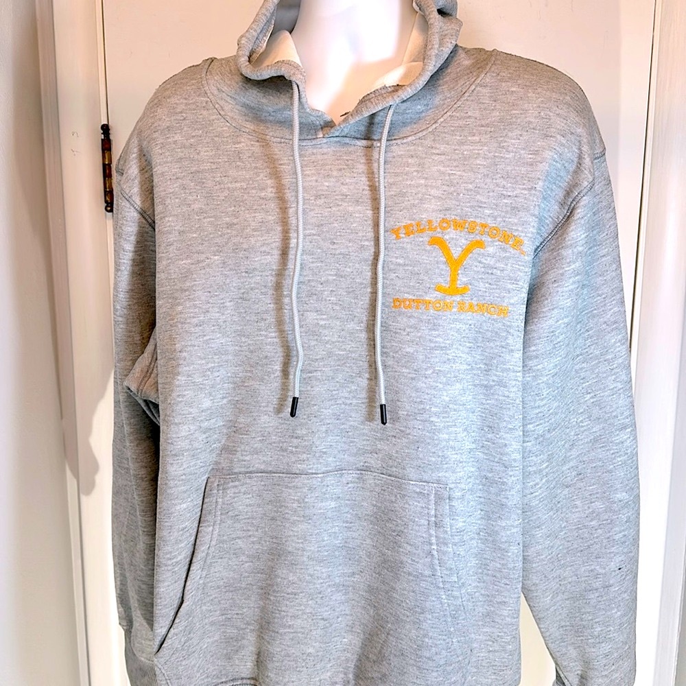 Yellowstone Dutton Fleece Pullover Hoodie LG NWT - Picture 8 of 13